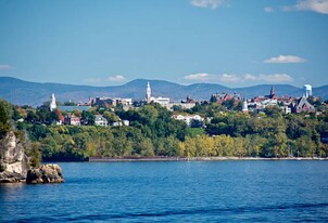 188 S Champlain St, Unit 1A in Burlington, VT - Building Photo