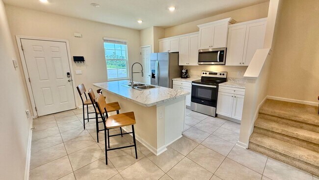 property at 91 Red House Cir