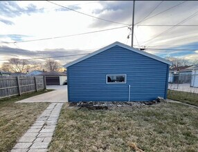 3835 S 17th St in Milwaukee, WI - Building Photo - Building Photo