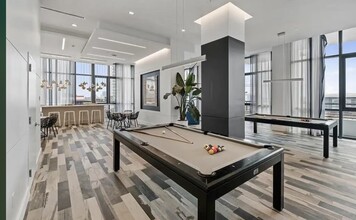 900 Biscayne, Unit 2004-b in Miami, FL - Building Photo - Building Photo