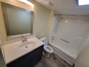 203 4th St in Monteagle, TN - Building Photo - Building Photo