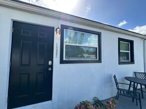 1328 NW 38th St in Miami, FL - Building Photo - Building Photo