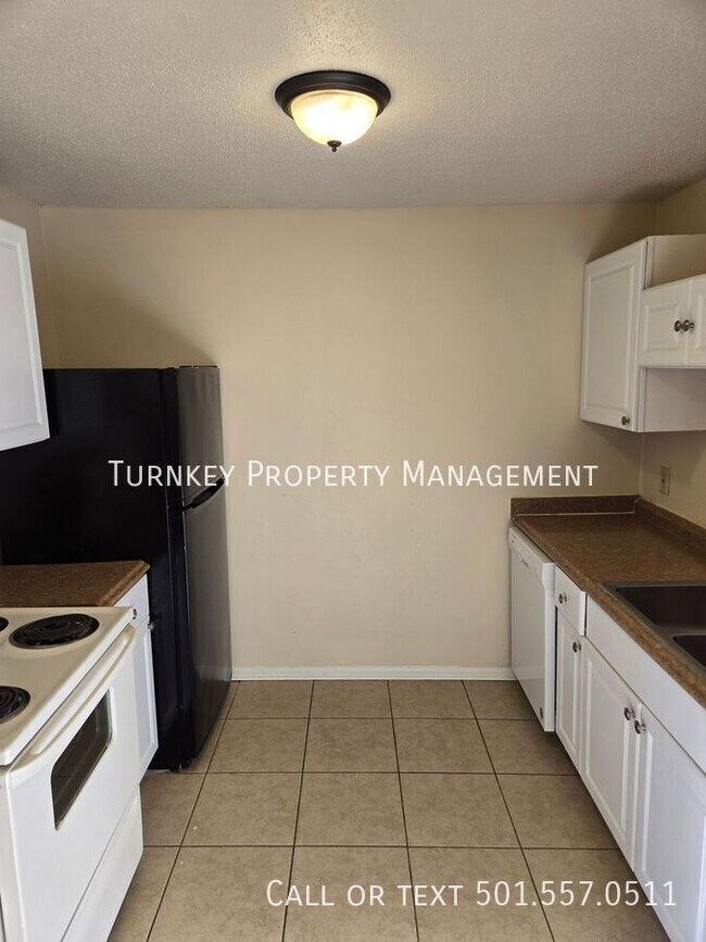 1705 Sanford Dr in Little Rock, AR - Building Photo - Building Photo