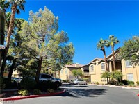 8721 Red Brook Dr in Las Vegas, NV - Building Photo - Building Photo