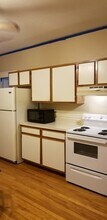17 N Woodford St in Worcester, MA - Building Photo - Building Photo