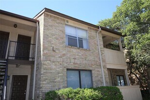 8210 Bent Tree Rd in Austin, TX - Building Photo