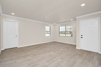 25409 Pebble Dr in Huffman, TX - Building Photo - Building Photo