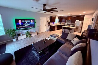 4743 Chatterton Way in Riverview, FL - Building Photo - Building Photo