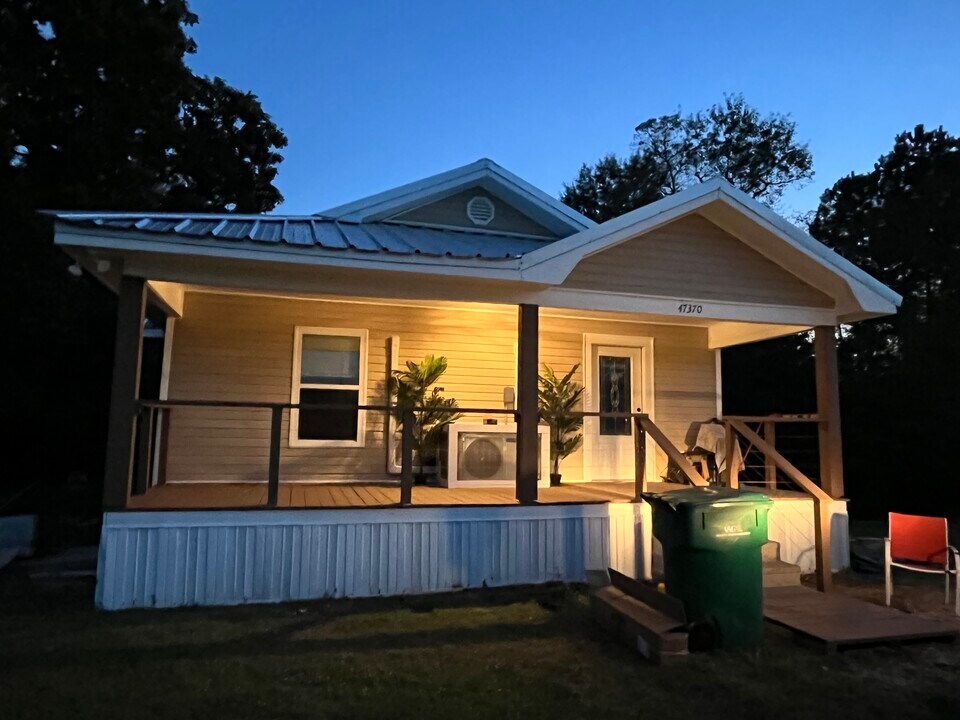 47370 Vena Dr, Unit A in Tickfaw, LA - Foto de edificio