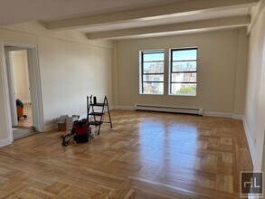 WEST 79 STREET in New York, NY - Building Photo - Building Photo