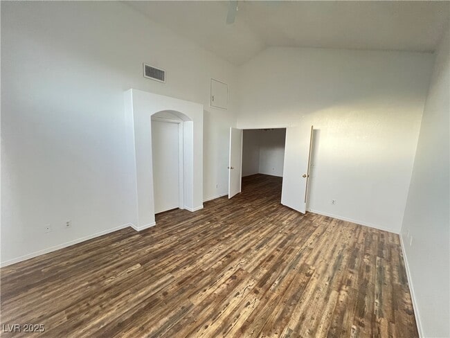 135 Monteen Dr