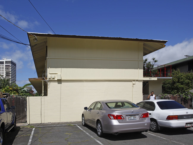 826 Coolidge St in Honolulu, HI - Building Photo - Building Photo