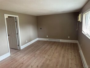 5712 Pontiac Dr in Fairview Heights, IL - Building Photo - Building Photo