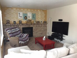 20555 Mitchell Pl in Denver, CO - Foto de edificio - Building Photo