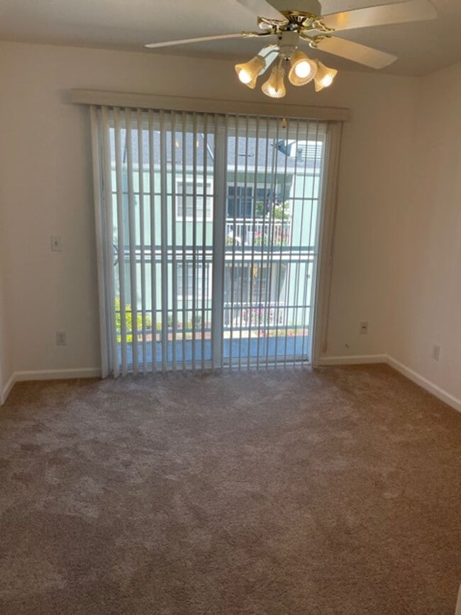 1591 La Esplanada Pl in Santa Rosa, CA - Building Photo - Building Photo