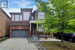41 Amaranth Crescent in Brampton, ON - Building Photo