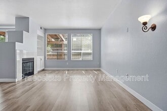 1389 Serena Cir in Chula Vista, CA - Building Photo - Building Photo