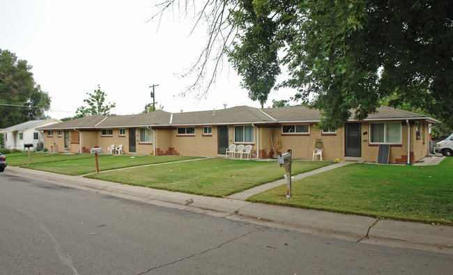 6591-6597 Leyden St in Commerce City, CO - Building Photo - Building Photo