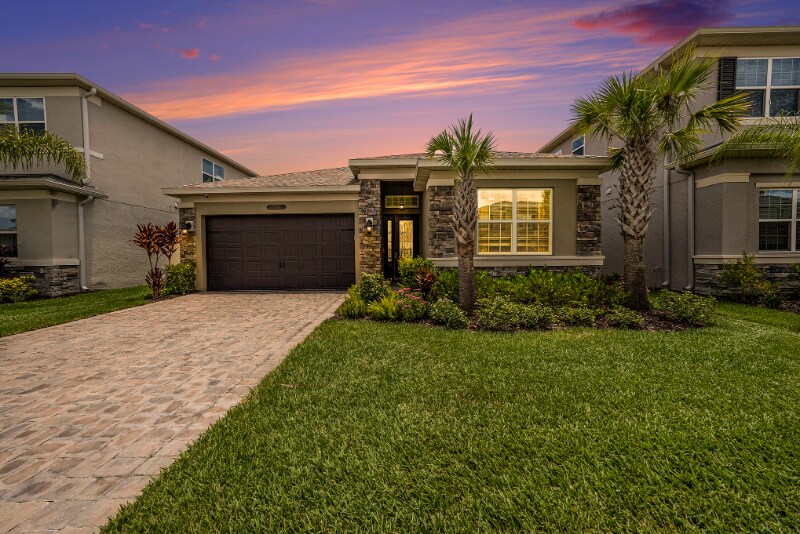 3318 Woodland Brk Wy in Wesley Chapel, FL - Building Photo