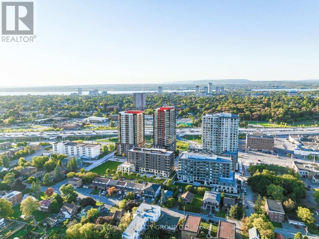 1366-1366 Carling Ave in Ottawa, ON - Building Photo - Building Photo