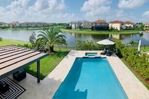 10280 Lake Vista Ct in Parkland, FL - Building Photo