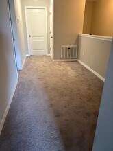 2108 Golden Falcon Dr in Ruskin, FL - Building Photo - Building Photo