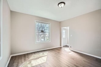 707 Jenks Ave E in St. Paul, MN - Foto de edificio - Building Photo