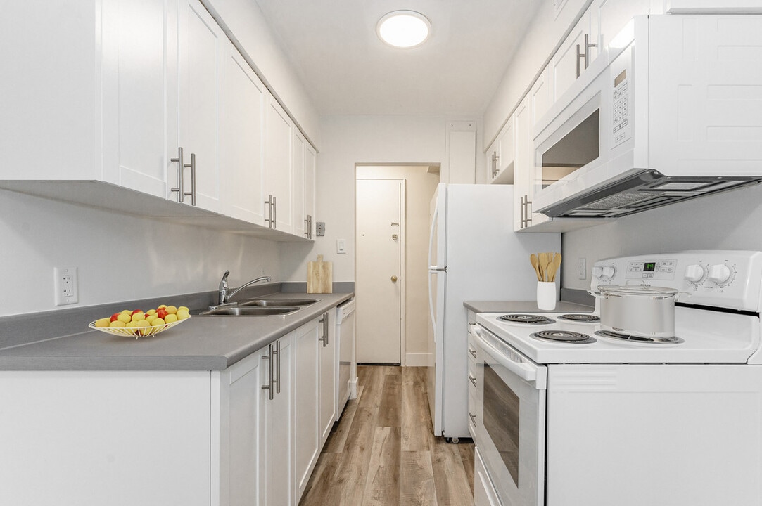 44 Emma in Guelph, ON - Building Photo