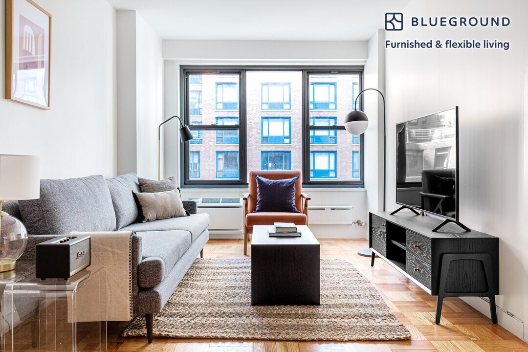 145 4th Ave, Unit FL10-ID560 in New York, NY - Building Photo