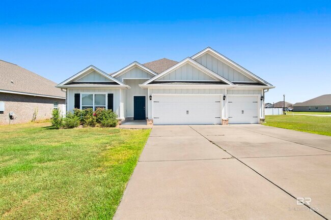 24847 Smarty Jones Cir in Daphne, AL - Foto de edificio - Building Photo