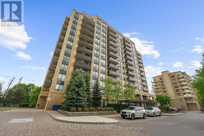 property at 520-1520 Steeles Ave W