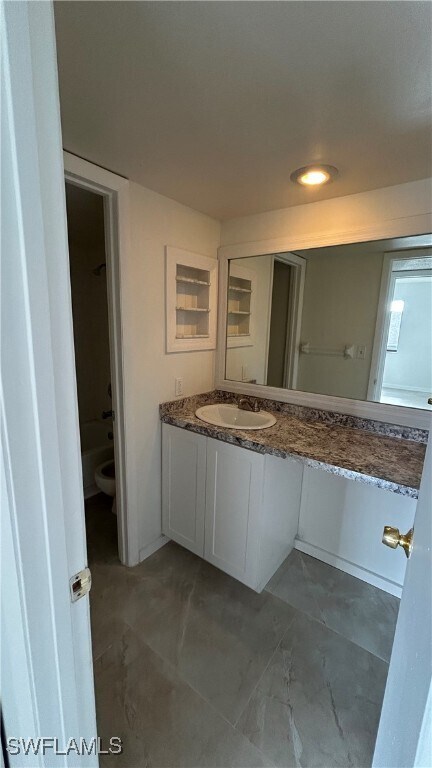property at 5260 Cedarbend Dr
