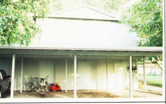 98-104 Lark Center Dr in Santa Rosa, CA - Building Photo