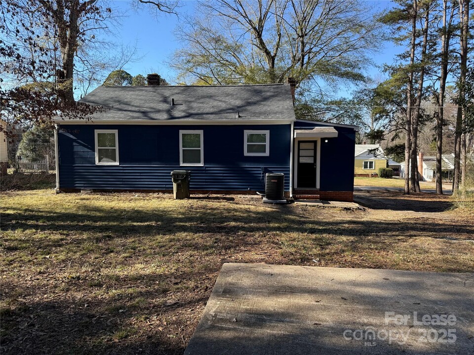 508 Beverly Dr in Gastonia, NC - Building Photo