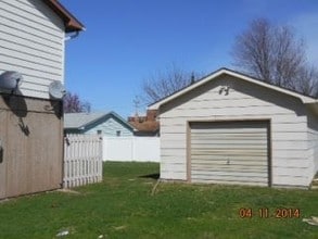 306 N Oak St in Effingham, IL - Foto de edificio - Building Photo
