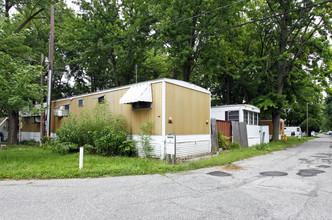 City Park Mobile Home Village in Toledo, OH - Building Photo - Building Photo