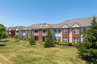 Henderson Square Luxury Apartments in King of Prussia, PA - Foto de edificio - Building Photo