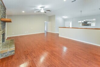 704 Orchis Way in Brandon, FL - Building Photo - Building Photo