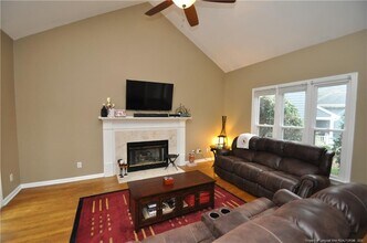 107 Carostone Ct in Cary, NC - Building Photo - Building Photo