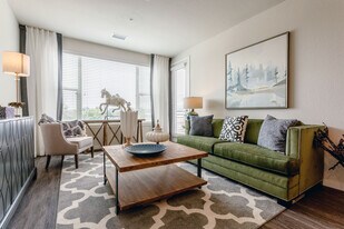 Solana Lakewood in Lakewood, CO - Building Photo