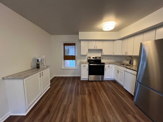 1907 W Point Pike, Unit 2nd Floor