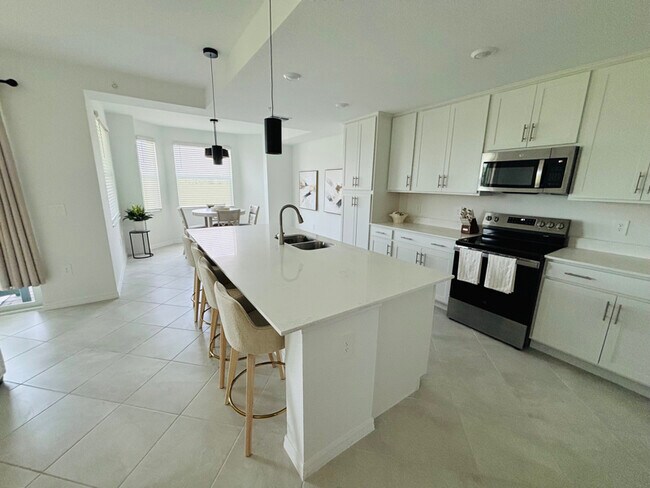 17625 Opal Sand Dr in Venice, FL - Building Photo - Building Photo