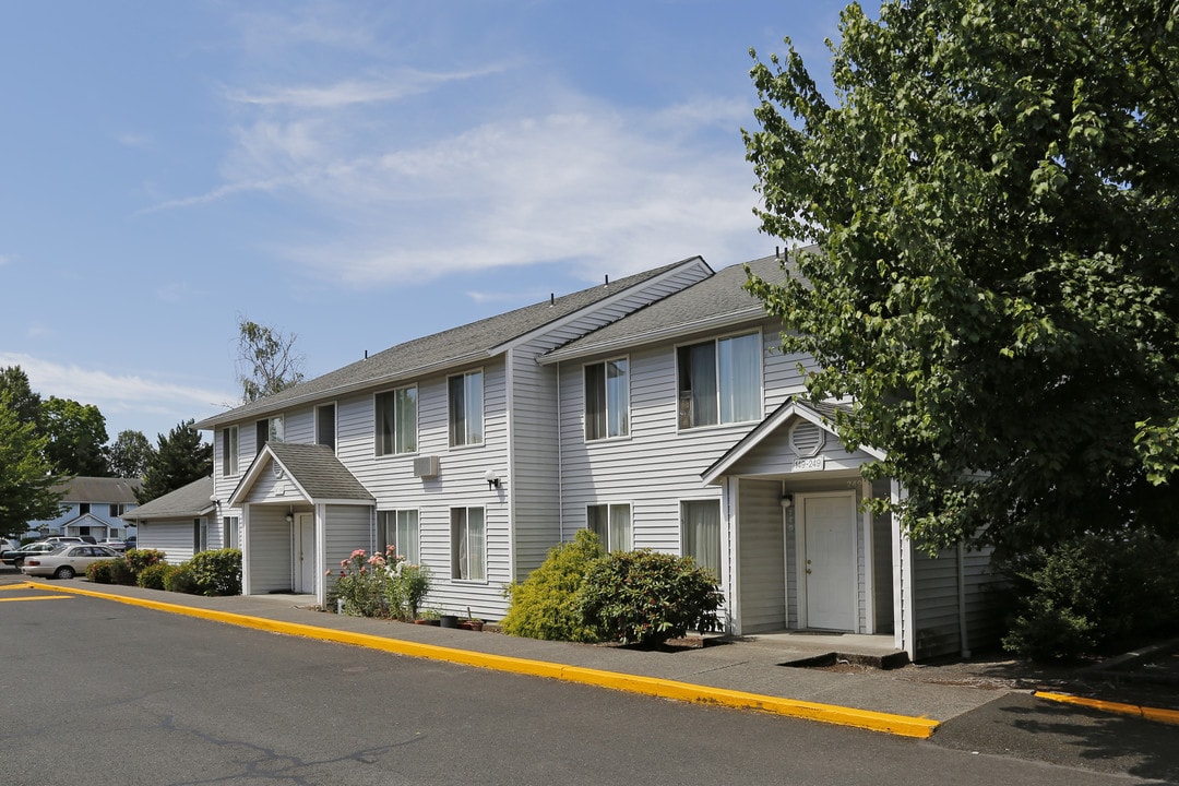 The Lark in Happy Valley, OR - Building Photo
