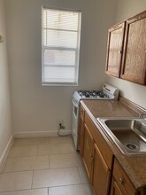 428 SW 9th St, Unit 06 in Miami, FL - Building Photo - Building Photo