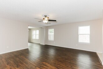 249 Heritage Dr in Crowley, TX - Building Photo - Building Photo