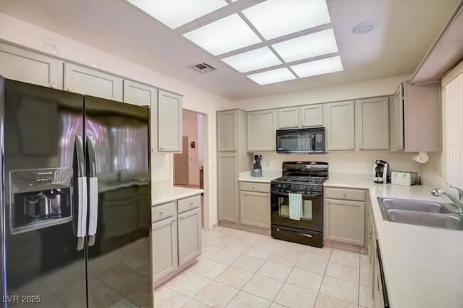 property at 3013 Sungold Dr