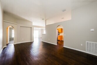 17023 Torvest Ct in Land O Lakes, FL - Building Photo - Building Photo