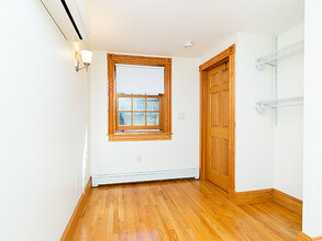 87 Myrtle St, Unit 6 in Boston, MA - Building Photo - Building Photo