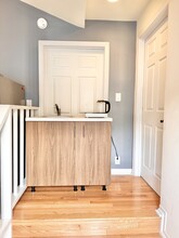 17507 Emelita St, Unit Studio1 in Encino, CA - Building Photo - Building Photo