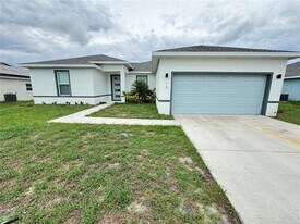 13 Zinnia Ln in Poinciana, FL - Building Photo